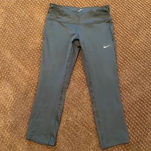 Nike Epic Run Dri-Fit Slate Green Crop Tights